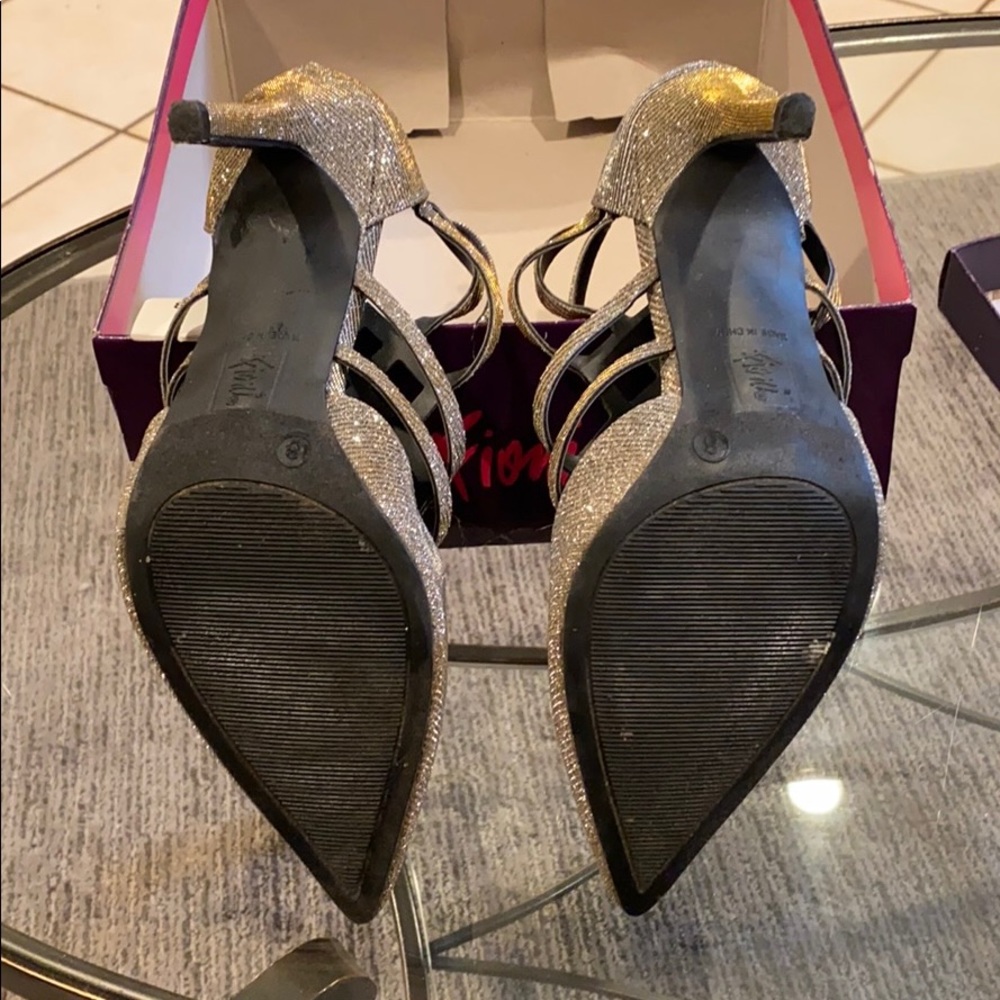 🚫SOLD🚫Shoes - Picture 4 of 8